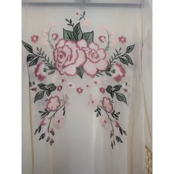 Torrid Embroidered Floral Kimono 3X Cream Boho Coastal Grandmother Fringe Wrap - Picture 8 of 14